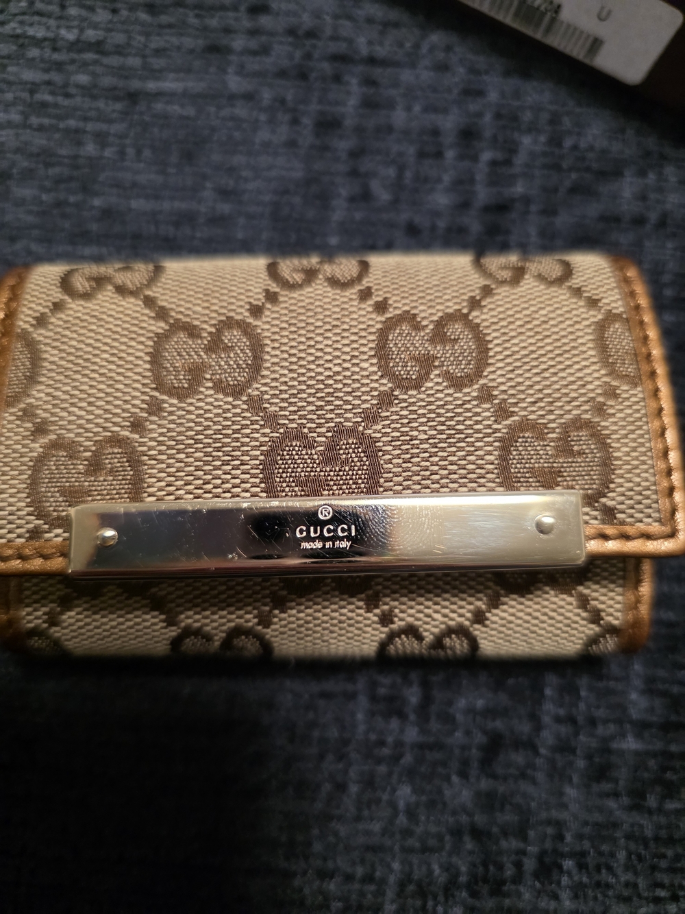 Gucci Brown Beige GG Monogram Canvas Key Holder with Gold Plate